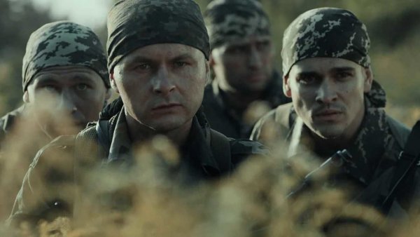 
"1+1 Украина" покажет основанную на реальных событиях военную драму от Ахтема Сеитаблаева "Мирный-21"
