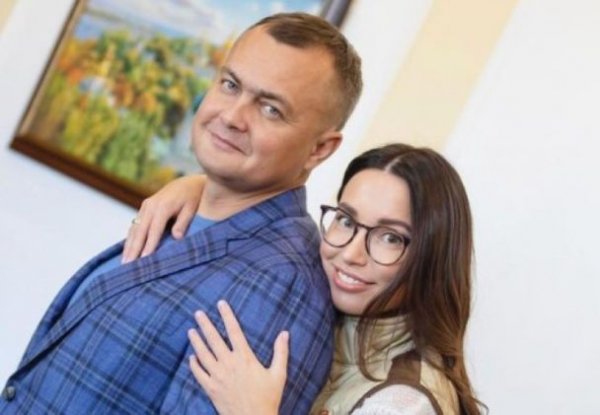 
Известная украинская ведущая после развода с мужем рассказала о его многочисленных изменах
