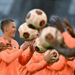 ‚Чемпионат Украины по футболу возвращается: «Шахтер» или «Динамо»