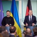 Снаряды вместо слов. Что Украина ждет от Запада и как война меняет политику Европы