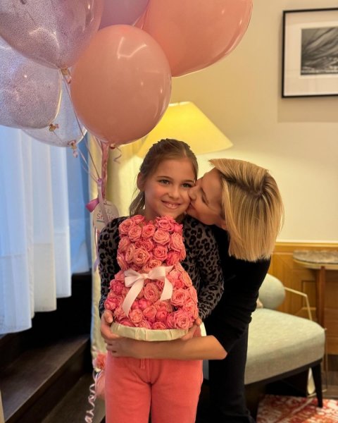 
Юрушева показала подросшую дочь от Скичко и поздравила ее с 9-летием
