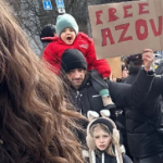 Даша Кацурина ответила, как рассказывает 8-летней дочери о войне, и показала фото с митинга