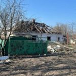 Россияне ударили “Шахедами” по Доброполью, под завалами могут быть люди