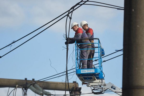 Генератори можуть стати в нагоді: Україна за крок до відключень електроенергії