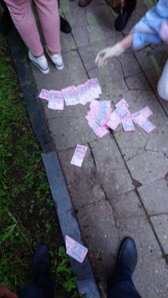 В горсовете Львова у бойца АТО требовали взятку за выплату матпомощи