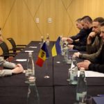 Зеленский обсудил с Санду ситуацию в Приднестровье