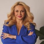 Лилия Ребрик показала редкое фото своих родителей с новорожденной внучкой