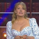 Елена Кравец растрогала, чем занималась ее 7-летняя дочь в укрытии во время обстрела Киева