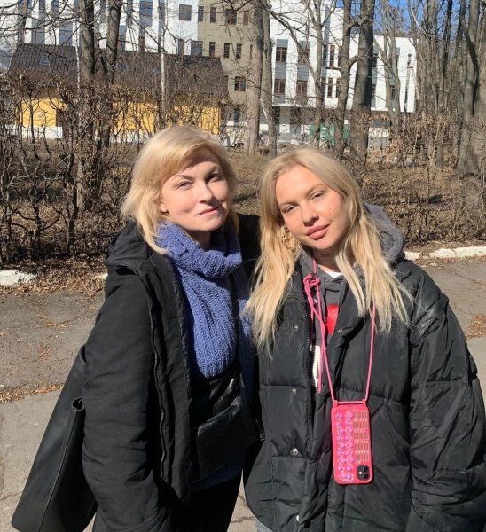 
Известная украинская певица показала редкие фото со своей 28-летней дочерью: "Нервы она мне потрепала"
