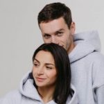 Илона Гвоздева показала архивные фото со своей свадьбы и венчания и растрогала поздравлениями мужа