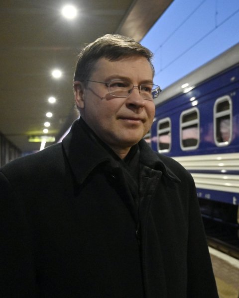 В Киев прибыл вице-президент Еврокомиссии Домбровскис