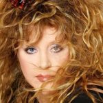 74-летняя Алла Пугачева на селфи показала себя вблизи и призвала к действиям: “Не сдавайтесь”