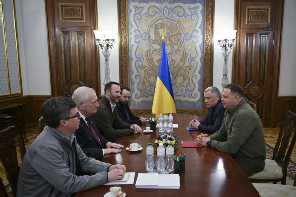 Украина ожидает справедливых решений на июльском саммите НАТО - Ермак