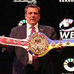 Папа Римский подписал пояс WBC, за который будут сражаться Усик и Фьюри