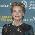 На 66-летнюю Шэрон Стоун подали в суд и требуют от нее немалую сумму денег