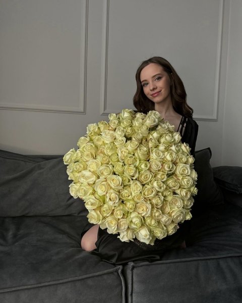
Актриса Ирина Кудашова похвасталась подарком за более чем 100 тыс. грн от старшего возлюбленного
