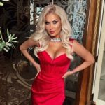 Екатерина Бужинская показала, как отпраздновала годовщину брака с мужем-иностранцем и детьми