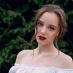 Звезда сериала “Школа” призналась, что пережила насилие в отношениях: “Страшно за свою жизнь”