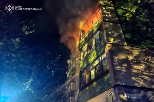 Взрыв газа в многоэтажке в Кривом Роге: под завалами нашли погибшего 