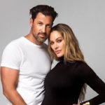 Макс Чмерковский ошеломил зажигательными танцами с беременной на шестом месяце женой