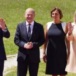 Шольц и Макрон встретятся в Париже перед визитом Си Цзиньпина