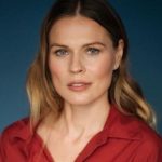 Ольга Фреймут прекратила скрывать лицо 6-летней дочери и удивила их сходством