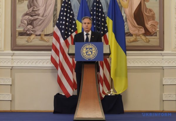 Блинкен в Киеве: основные месседжи перед важными саммитами