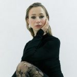 Жена Виктора Павлика неожиданно уменьшила губы и показала, как выглядит