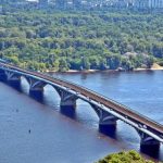 Київ оголосив тендер на ремонт мосту Метро за понад 2 млрд гривень