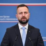 Польский министр заявил, что полякам надо дать “Нобеля” за помощь украинцам