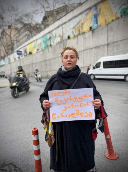 
Нино Катамадзе рассказала о своем участии в митингах в Грузии и запрете выступать на родине
