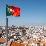 Премьер Португалии подтвердил участие в Саммите мира