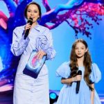 Юлия Санина растрогала волшебным дуэтом с 9-летней поклонницей в туре Special Kiss