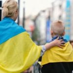 Еврокомиссия хочет продлить временную защиту для украинцев до начала 2026 года
