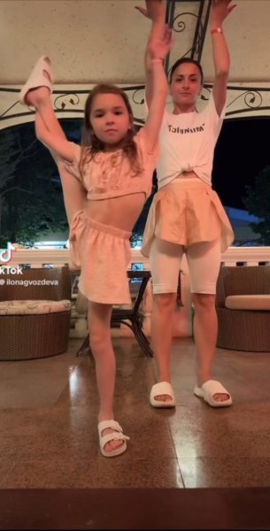 
Илона Гвоздева показала подросшую 8-летнюю дочь и как отдыхает с ней за границей
