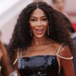 Наоми Кэмпбелл впервые за длительное время показалась с двумя детьми и призналась, как стала мамой в 50 лет