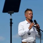 Оппонент Орбана против предоставления оружия Украине, хотя называет Путина агрессором