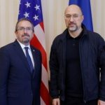 Шмигаль обсудил с заместителем госсекретаря США поставки необходимого оружия