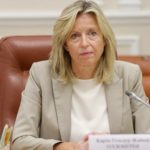 В Киев прибыла глава Минобороны Нидерландов