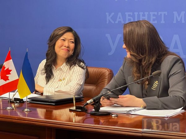Україна і Канада підписали заяву про оновлену угоду про вільну торгівлю, яка посилює економічну співпрацю
                                