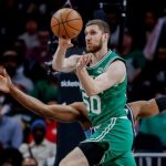 Украинец Михайлюк стал чемпионом НБА