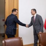 Кулеба в Варшаве обсудил с Сикорским финализацию соглашения о безопасности