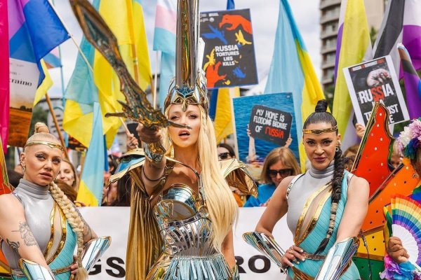 
Оля Полякова метко поставила на место хейтеров, которые раскритиковали ее за поддержку ЛГБТ
