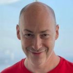 Дмитрий Гордон впервые рассказал, почему лишился своего имущества: “Я продал большинство квартир”