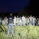 “Трансфер” в Молдову за 300 тысяч евро: более 20 мужчин пытались незаконно пересечь границу