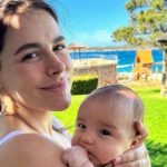 Известная украинская ведущая впервые с 2-месячным сыном уехала на море и восхитила семейными фото