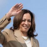 В США заметно вырос рейтинг одобрения Харрис