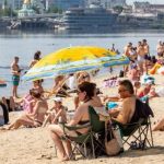 Почему Украину “накрыла” жара и когда температура спадет: объяснение эксперта