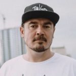 Известный украинский певец шокировал, как неожиданно стал отцом для ребенка россиянки от любовника