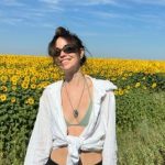 Надя Дорофеева приехала в село, где прошло ее детство, и показалась с семьей: “Счастливые времена”